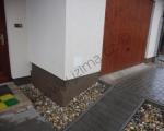 Venkovní úpravy a dlažby - RD Řícmanice 2011 - Mozaiková omítka soklové části